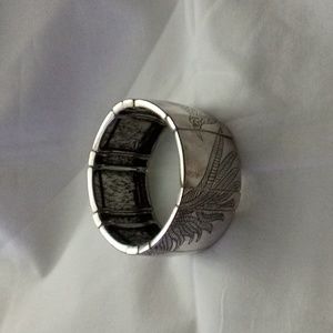 Vintage Etched Silver Tone Hummingbird  Bracelet